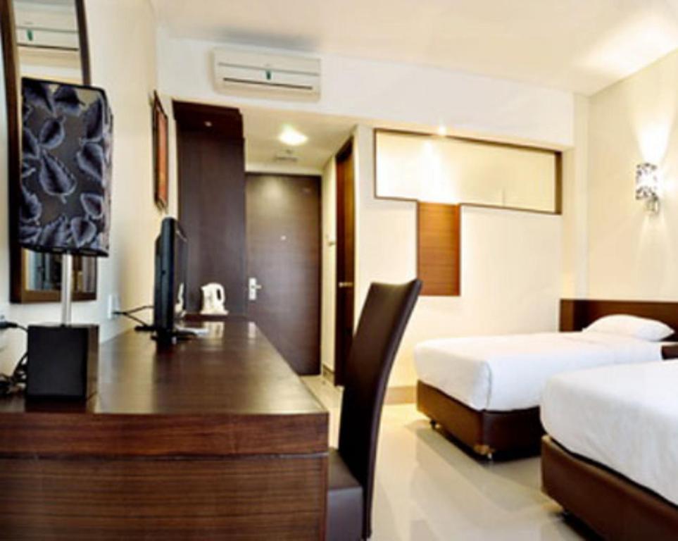Bamboo Inn Hotel & Cafe Jacarta Exterior foto