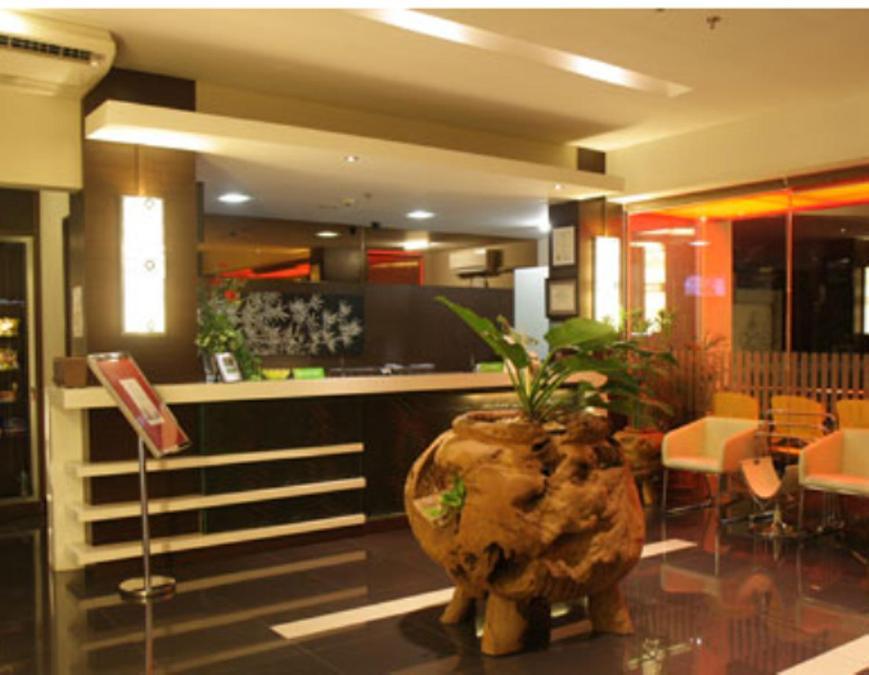 Bamboo Inn Hotel & Cafe Jacarta Exterior foto