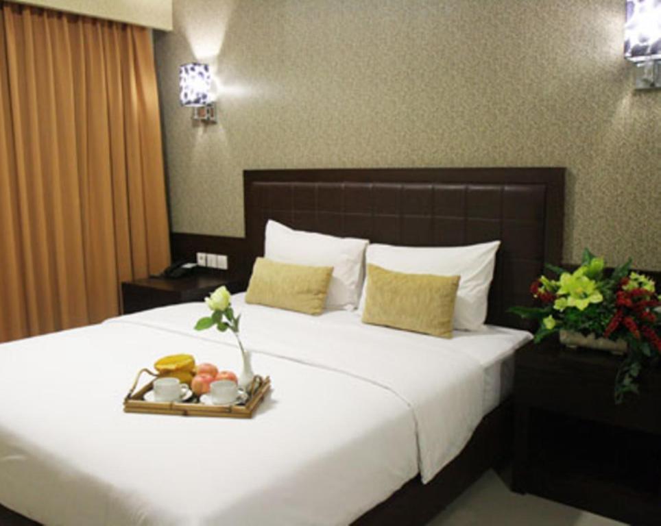 Bamboo Inn Hotel & Cafe Jacarta Exterior foto