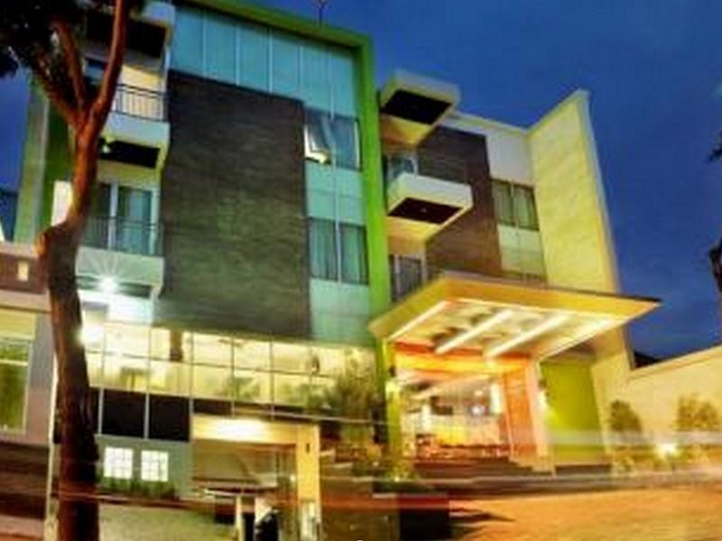 Bamboo Inn Hotel & Cafe Jacarta Exterior foto